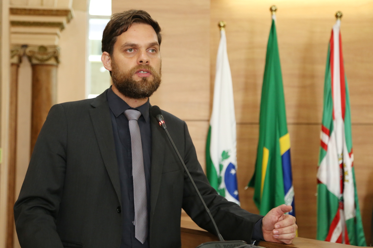 PDT, PMDB e PT formalizam bancada de oposição na Câmara