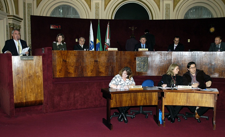 Pequeno Príncipe pede auxílio aos vereadores 