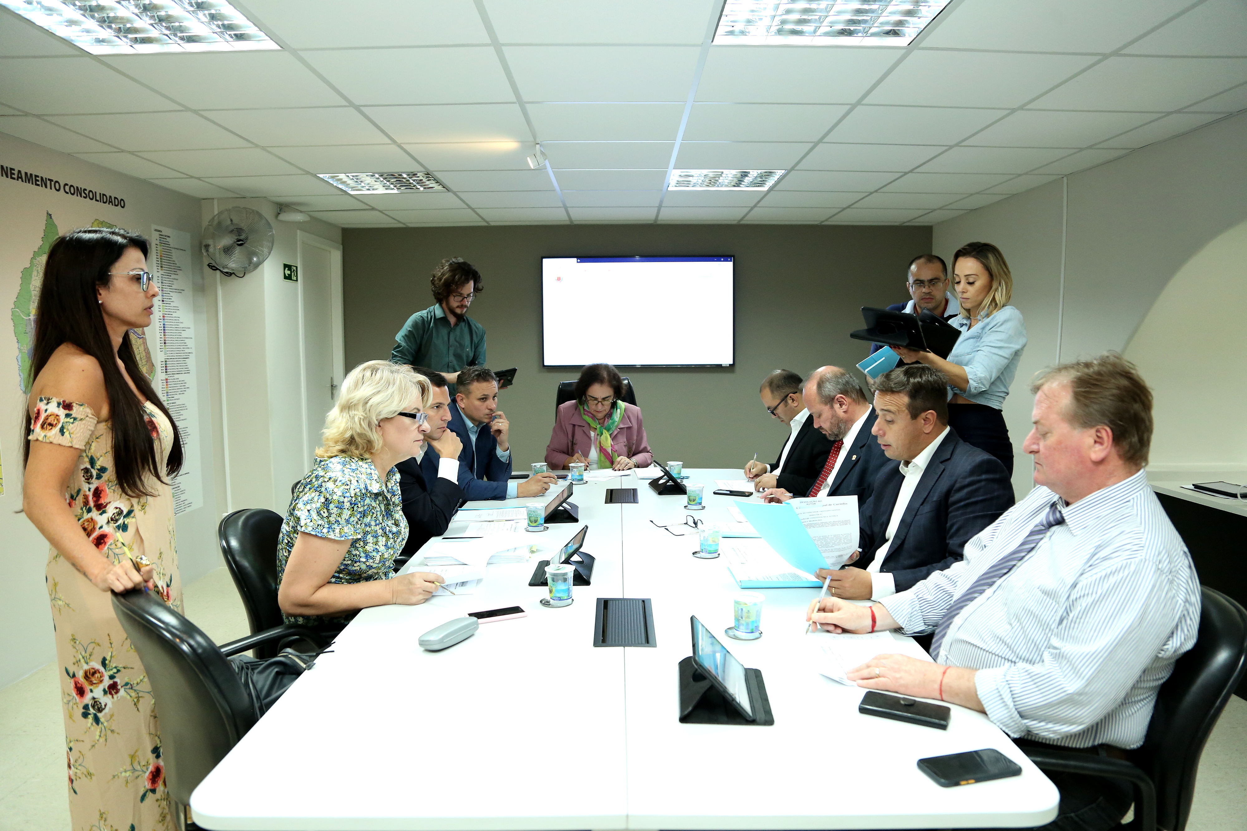 Petit Batel e mais 5 projetos têm aval da Comissão de Constituição