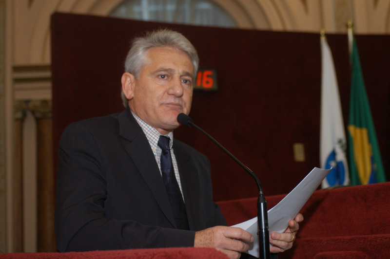 Picolo propõe cidadania honorária a empresária 