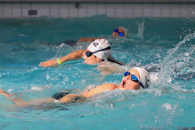 Piscinas públicas de Curitiba: CMC sugere ampliar vagas para natação