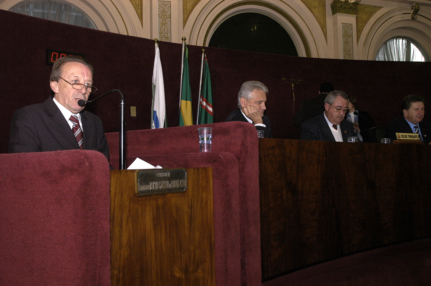Placas apontarão pontos críticos de acidentes 