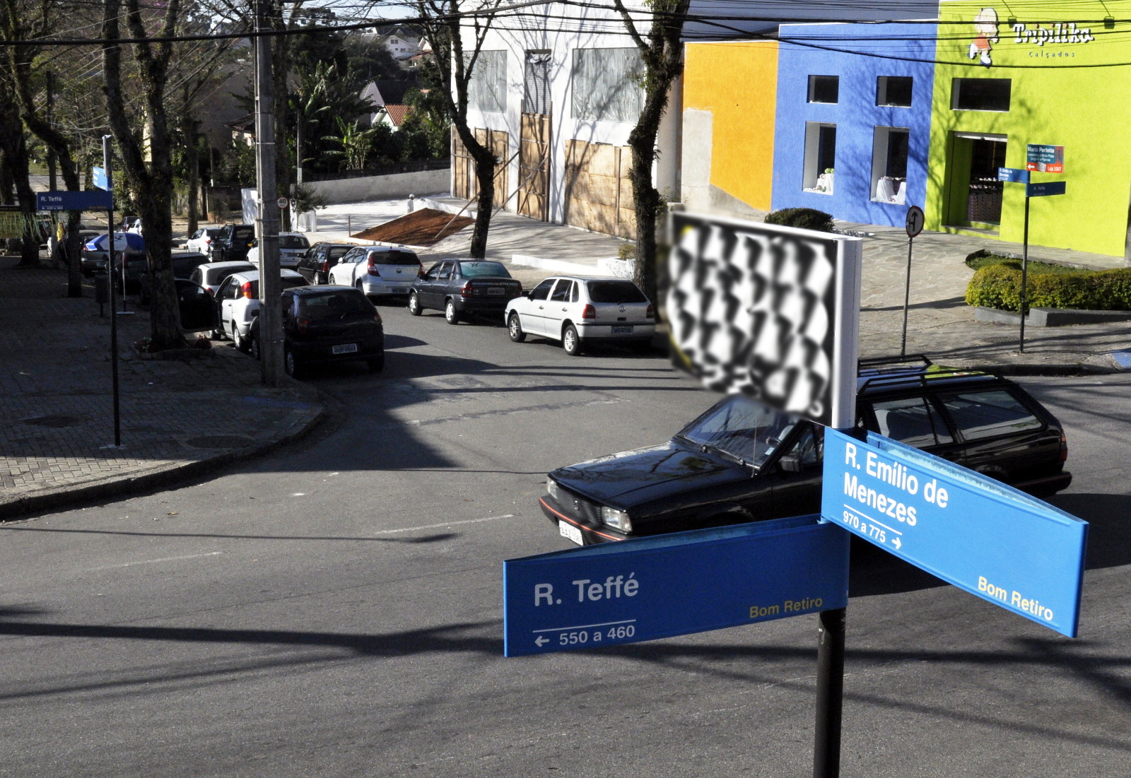 Placas de rua podem receber biografias dos homenageados 