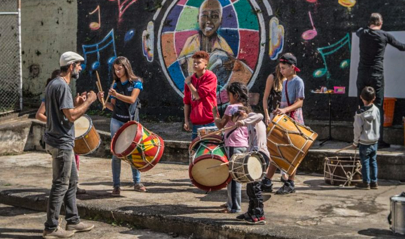Playing For Change pode ser incluído no calendário oficial de Curitiba