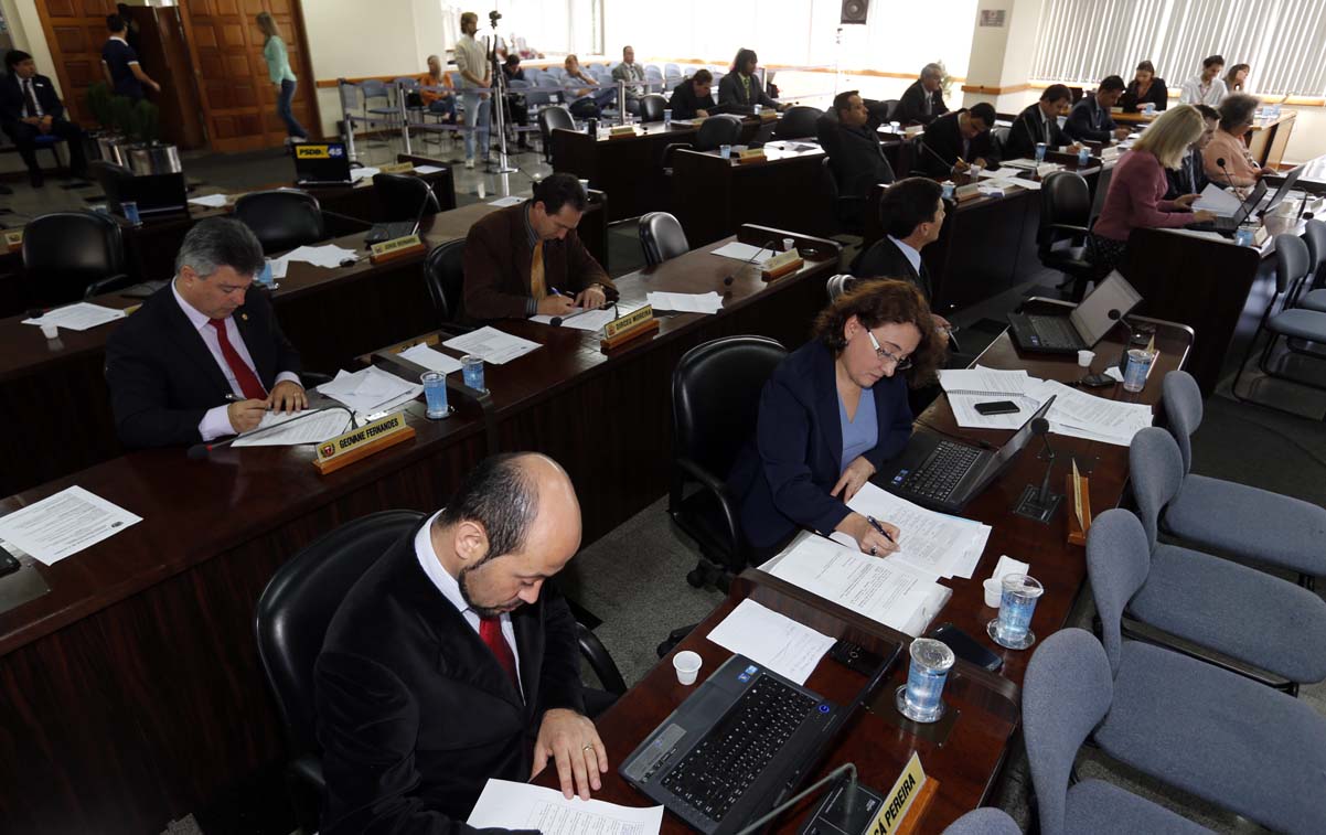 Plenário acata crédito de R$ 7,7 milhões para obras da Copa 