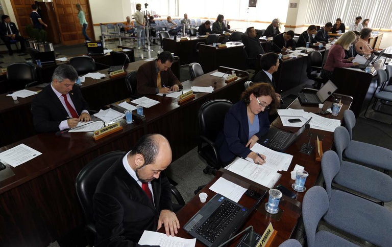 Plenário acata crédito de R$ 7,7 milhões para obras da Copa 