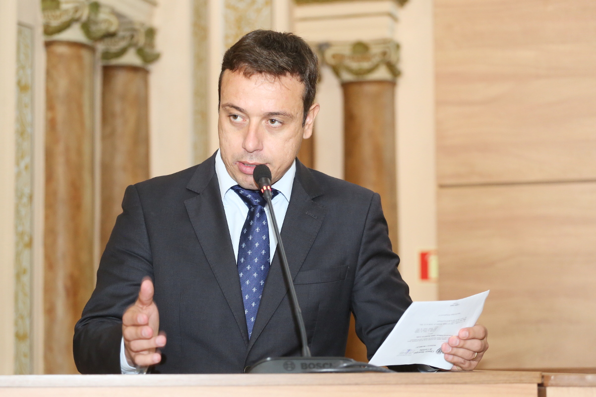 Plenário acata duas cidadanias honorárias