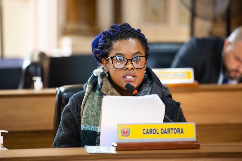 Plenário acata moção de protesto contra suposto ataque racista