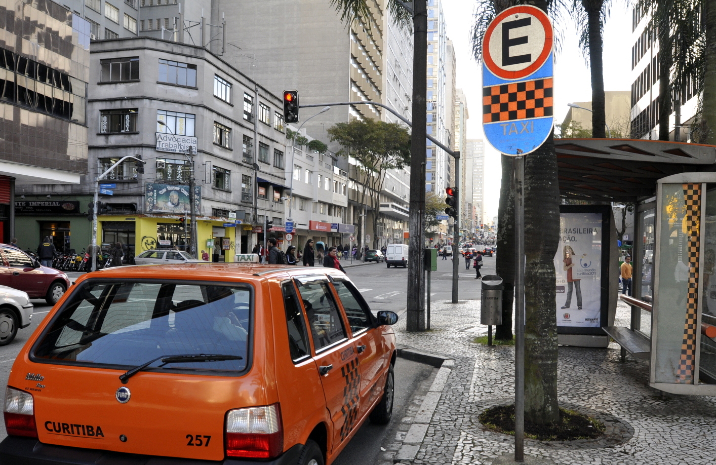 Plenário acata pedido de informações sobre táxis 