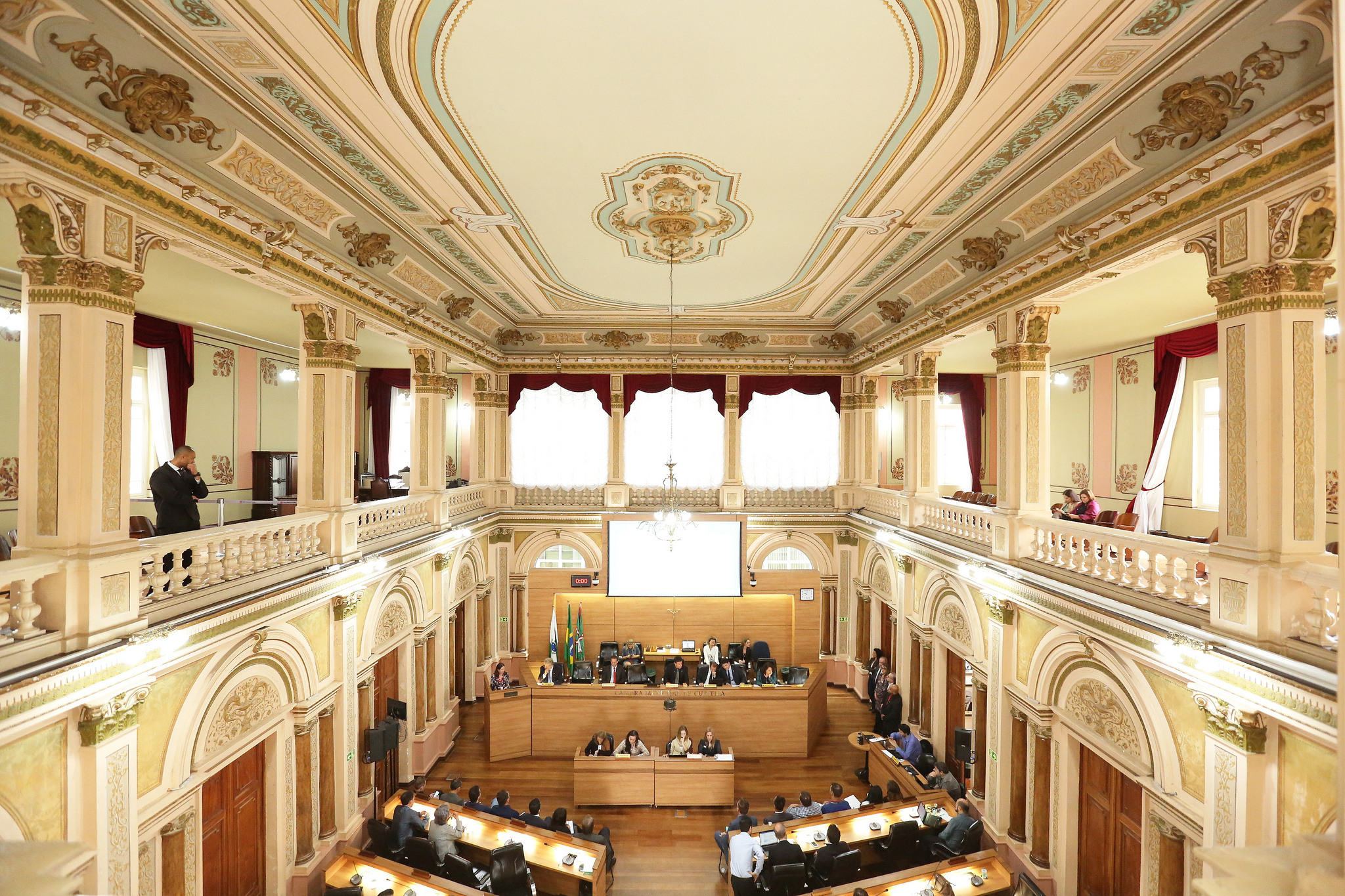 Plenário acata proposta que altera Lei Orgânica do Município
