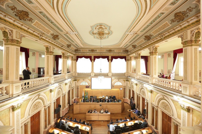 Plenário acata proposta que altera Lei Orgânica do Município