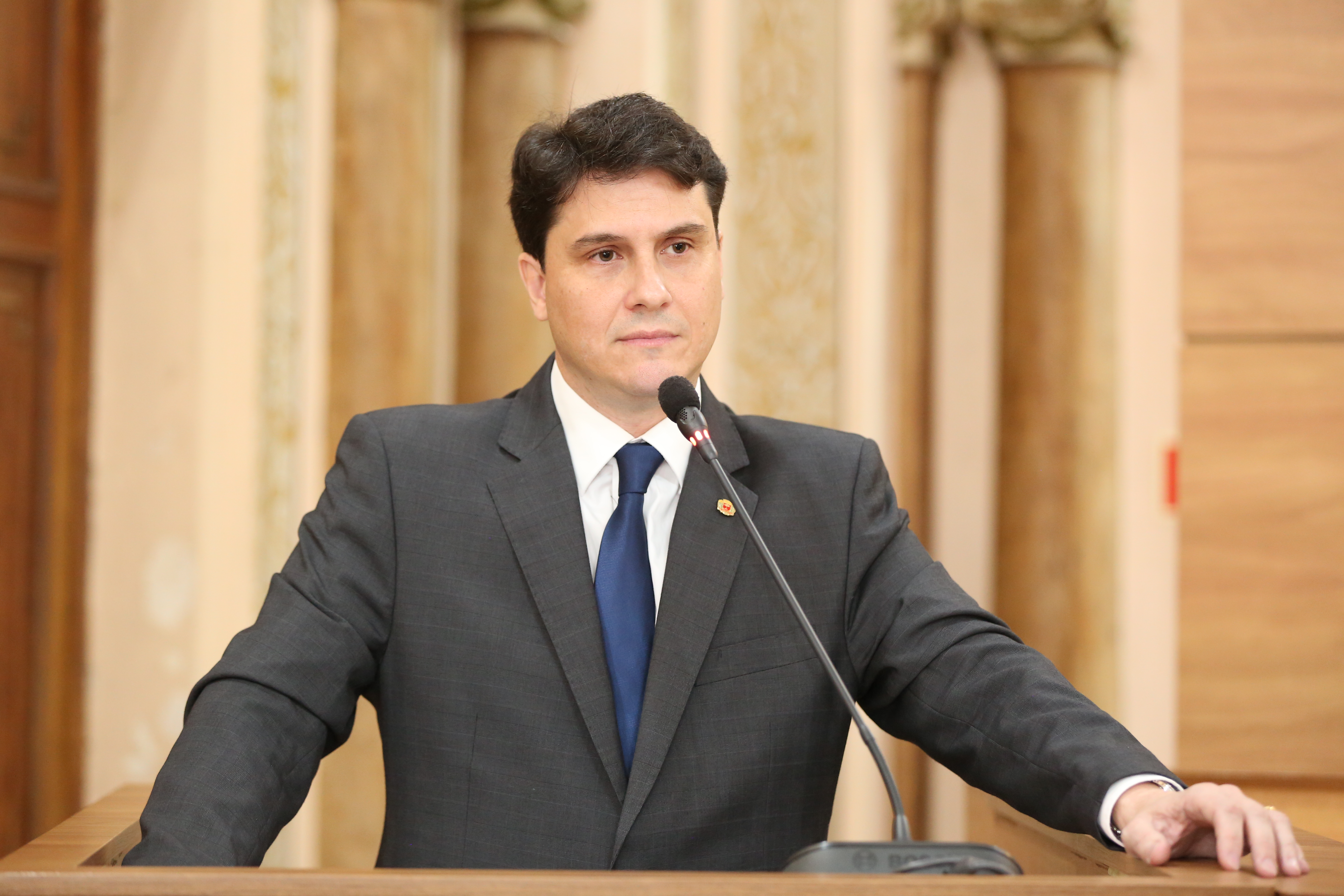 Plenário aprova classificação indicativa para diversões