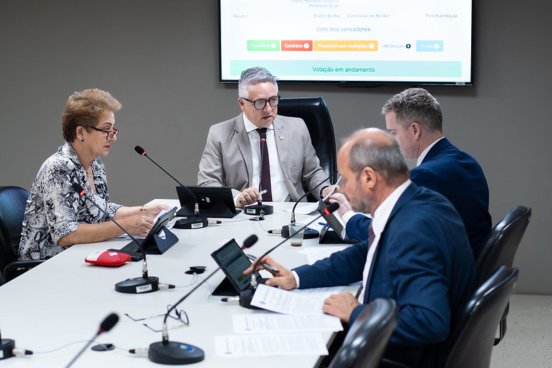 Plenário já pode votar lei de combate ao racismo nos estádios de Curitiba