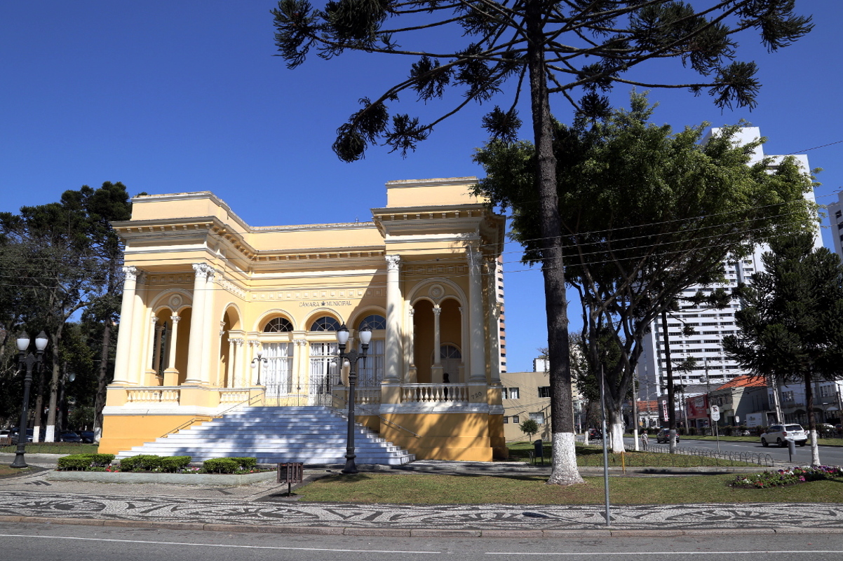 Plenário: Julho Azul e Abril Verde na pauta da próxima semana 