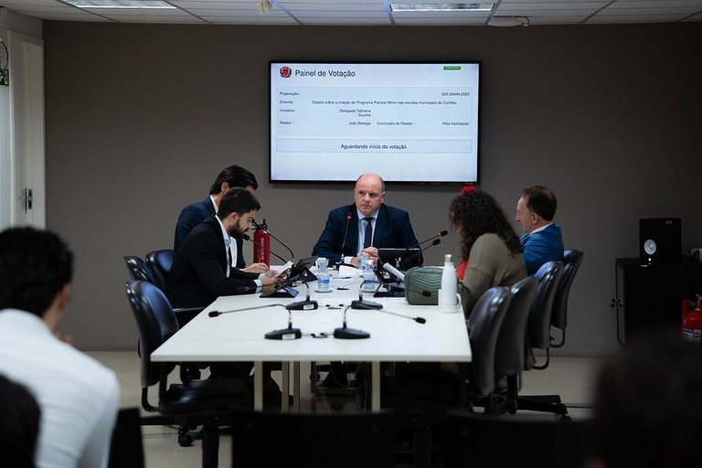 Impedimento à nomeação de invasores de imóveis está apto ao Plenário