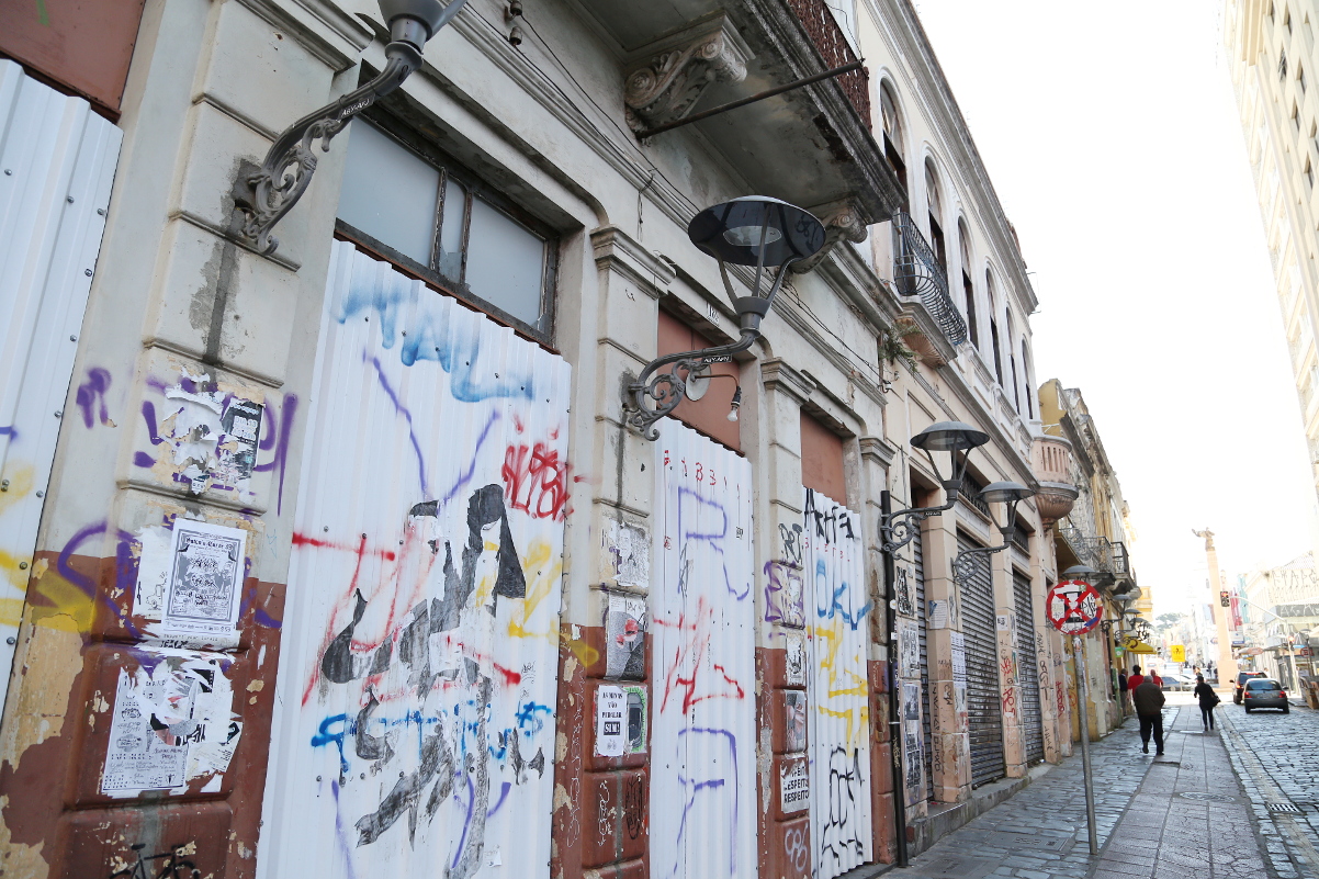 Plenário vota na segunda-feira multa maior a pichadores