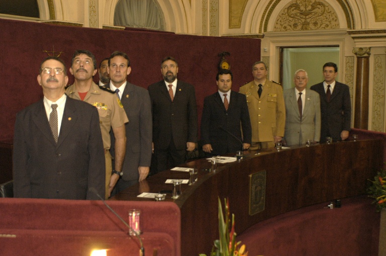 Polícia Civil recebe homenagem na Câmara 