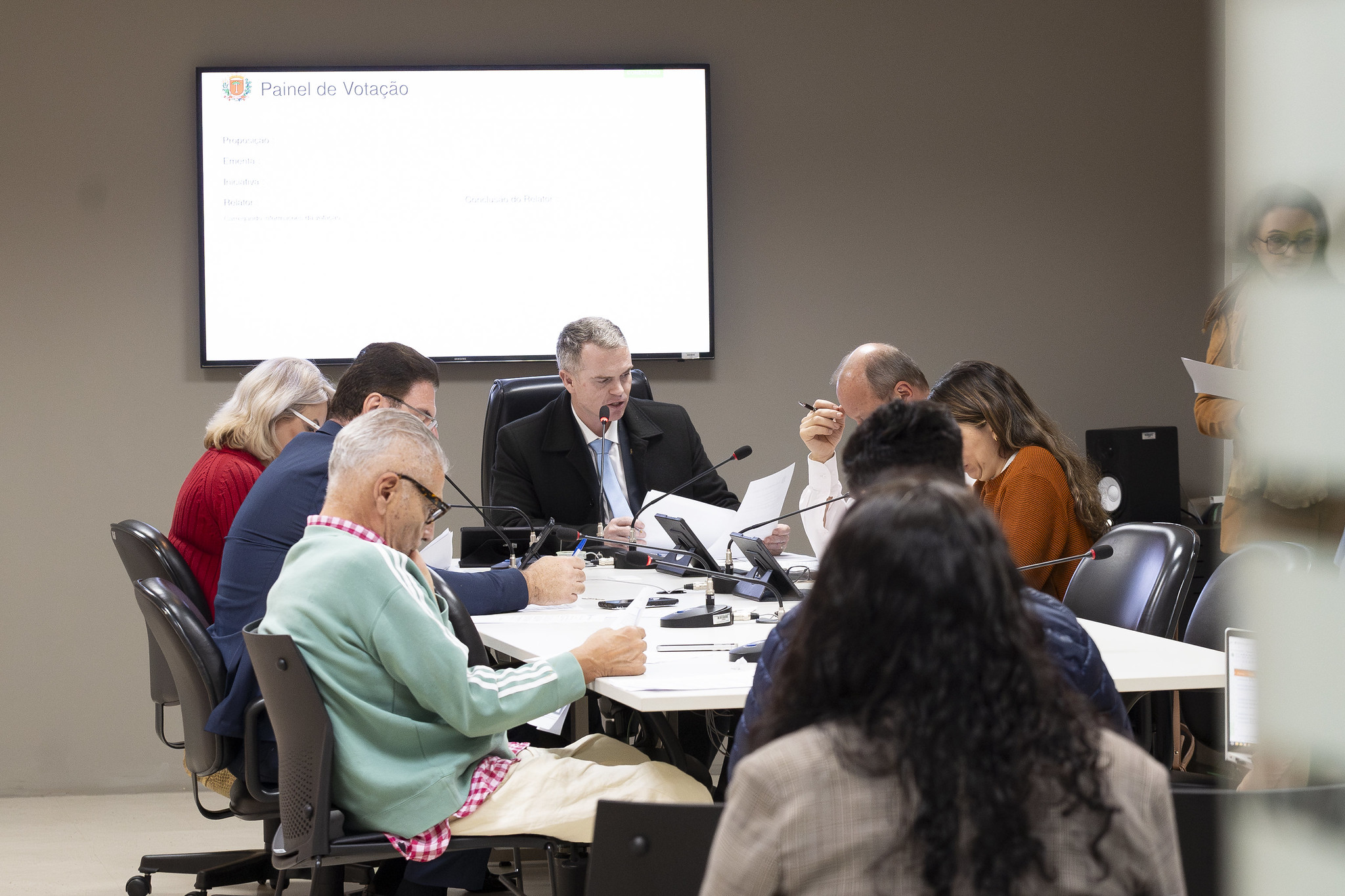 Polícia da dengue: CCJ libera projeto que amplia combate ao Aedes em Curitiba