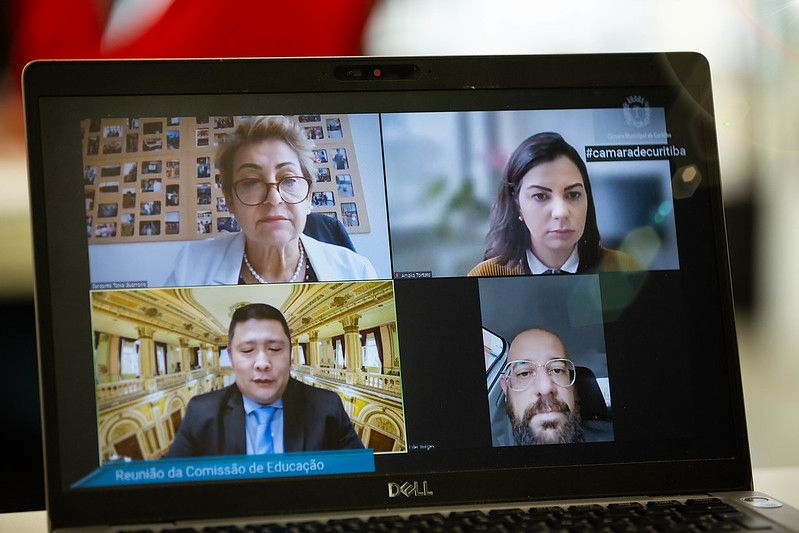 Política a aluno com transtorno de aprendizagem apta a plenário