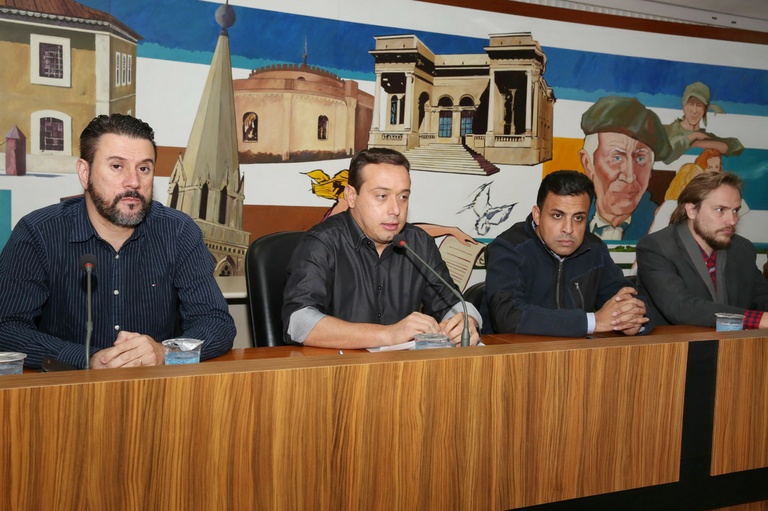 Política nas redes sociais é debatida em audiência na Câmara