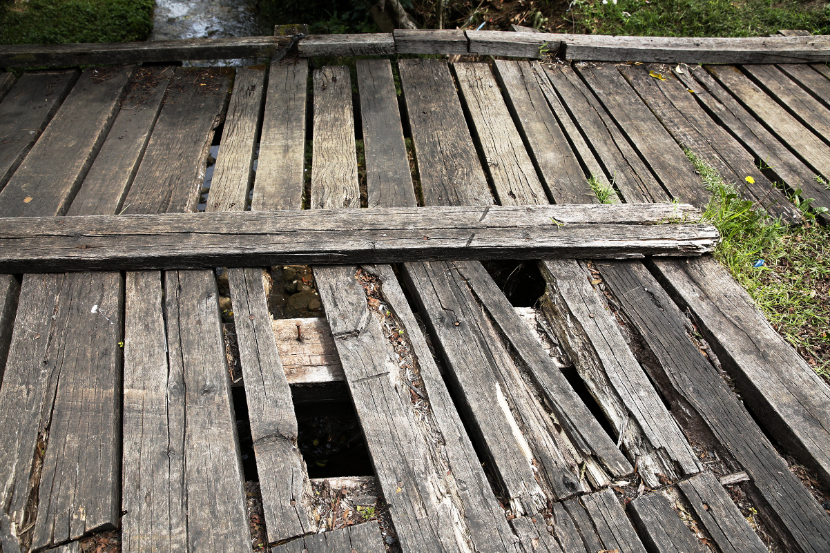 Pontes de madeira são alvo de requerimentos dos vereadores