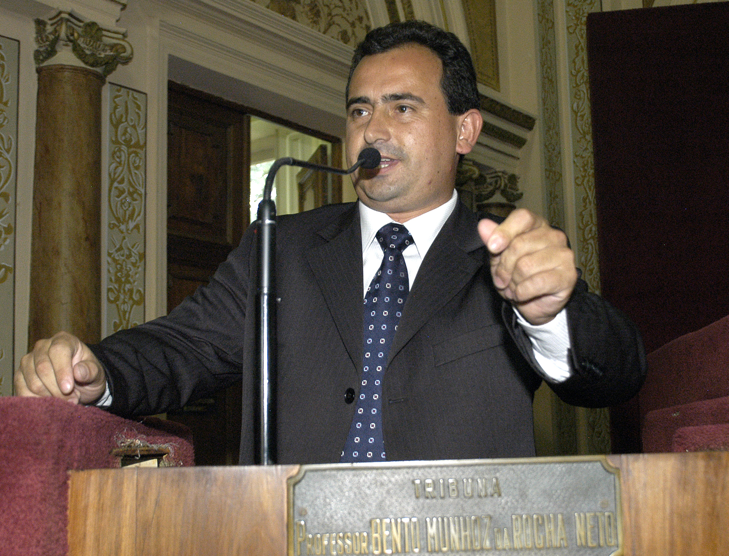 Prado defende limite de passageiros no transporte 