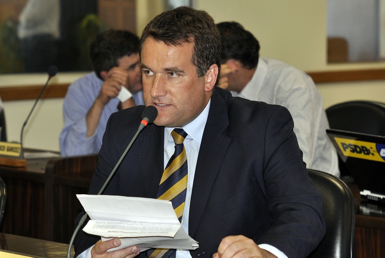 Prazo para agendar revisão eleitoral termina mês que vem 