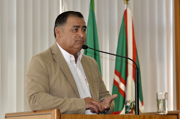 Prefeito de Mejillones recebido em plenário 