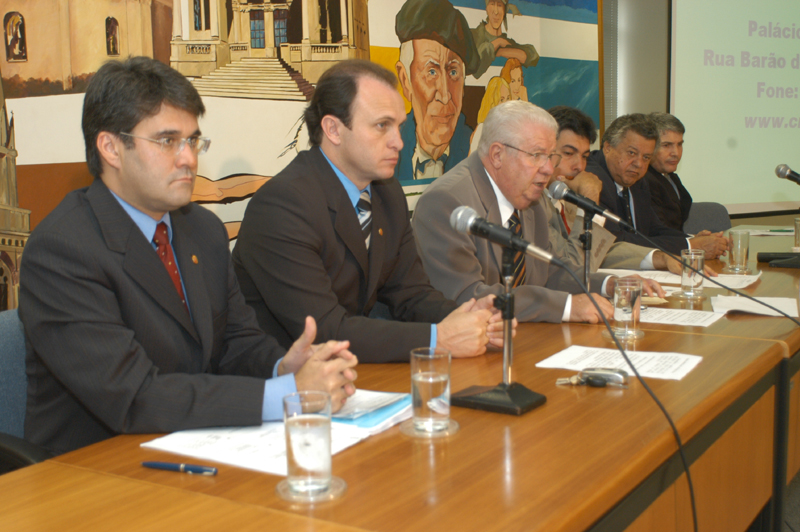 Prefeitura apresenta contas na Câmara 