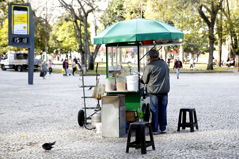 Prefeitura responde requerimento sobre comércio ambulante 