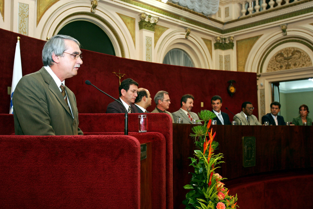 Presidente da Amem é Vulto Emérito de Curitiba 