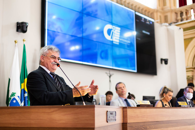 Presidente do CIEE chama jovens e diz “temos vagas de estágio sobrando!”