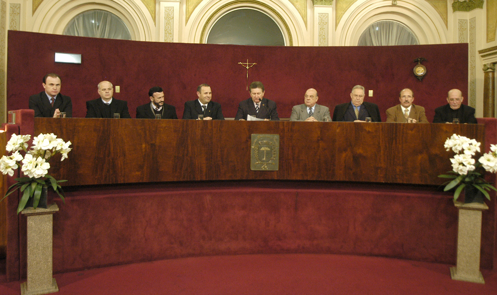 Presidente do Secovi-PR recebe título de cidadania 