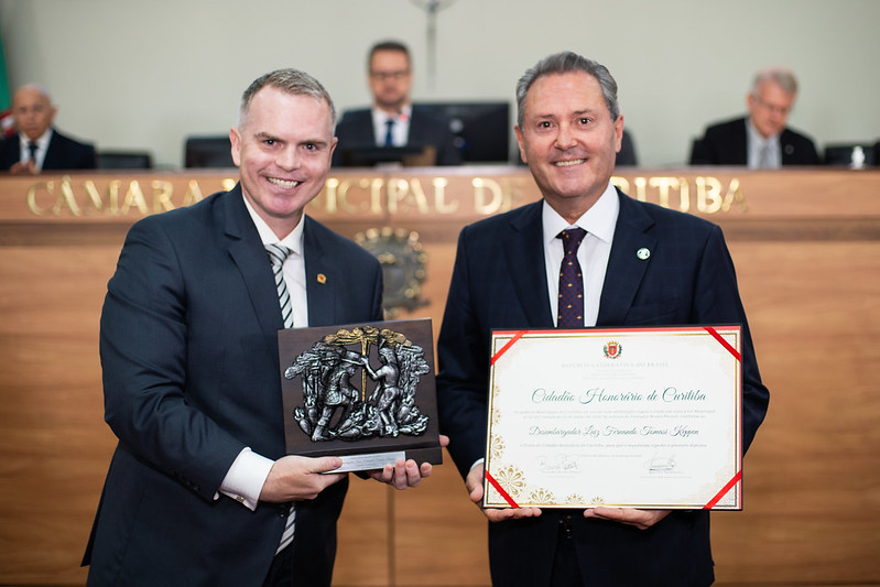 Presidente do TJ-PR é o mais novo Cidadão Honorário de Curitiba