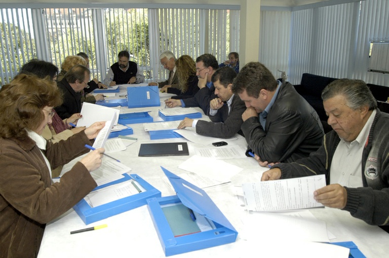 Presidentes de comissões começam a analisar projeto do transporte 