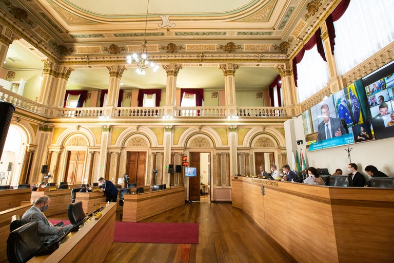 Presidentes têm mandato renovado e comissões da CMC já podem se reunir