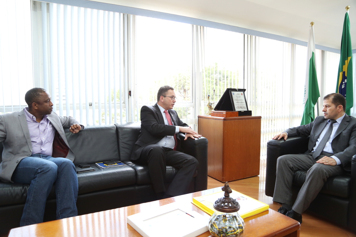 PRF pede iluminação pública em trecho urbano das rodovias federais