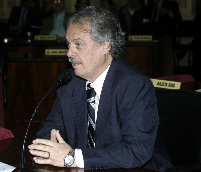 Primeira votação de 2008 vai analisar  contas de 96 