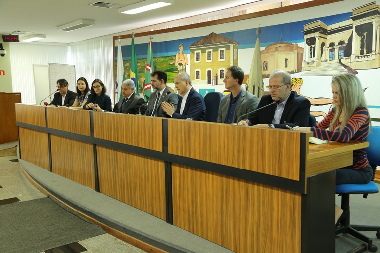 Produção e uso de energia solar são debatidos em audiência na Câmara