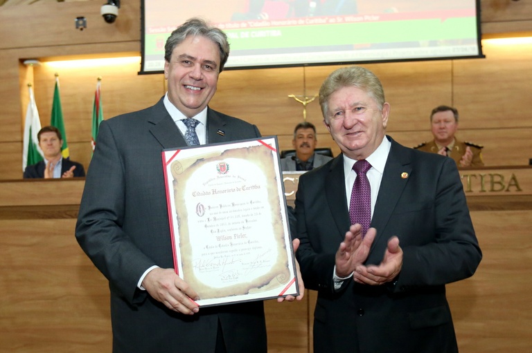 Professor Wilson Picler é mais novo cidadão honorário de Curitiba