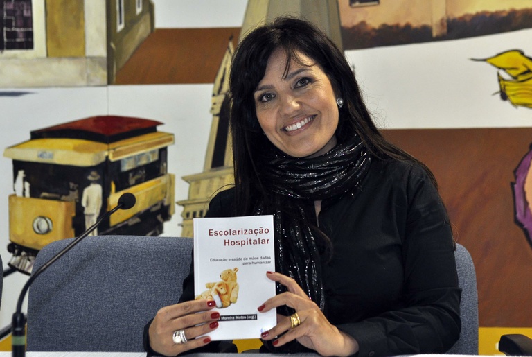 Professoras lançam livro na Câmara 