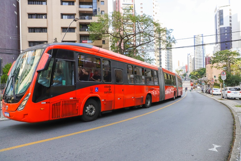 Vereador quer programa contra acidentes com ciclistas nas canaletas