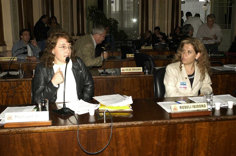 Programa prevê proteção à mulher contra violência 