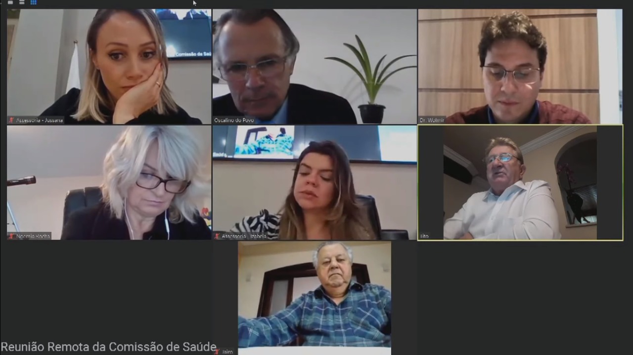 Proibição a fumo em parques da cidade acatada por Saúde