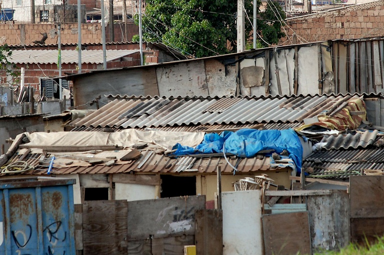 Projeto adia banimento do amianto em Curitiba para 2017