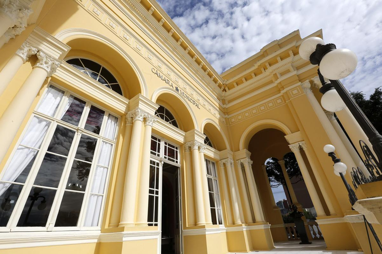 Projeto ajusta a estrutura organizacional da Câmara de Curitiba