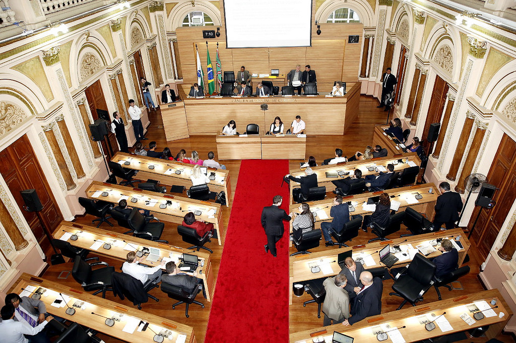 Projeto autoriza Câmara a alterar atribuições de secretarias