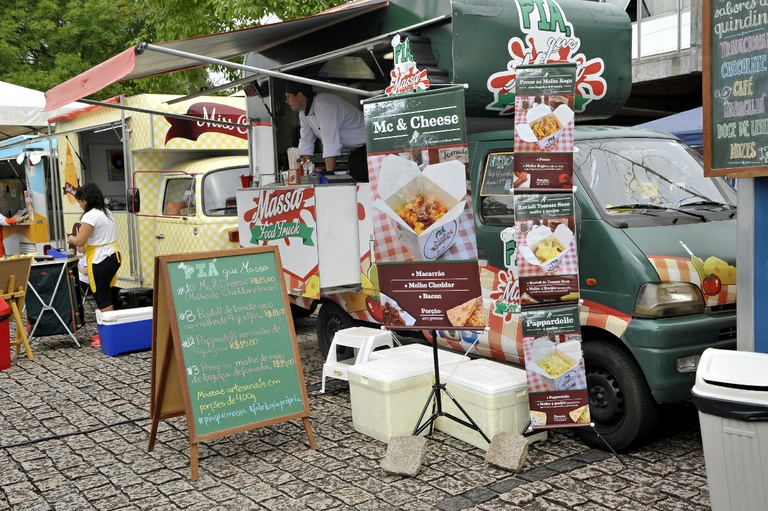 Projeto autoriza cozinha compartilhada para food trucks em Curitiba