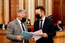 Projeto contra “sommeliers” da vacina entra em regime de urgência Projeto contra “sommeliers” da vacina entra em regime de urgência