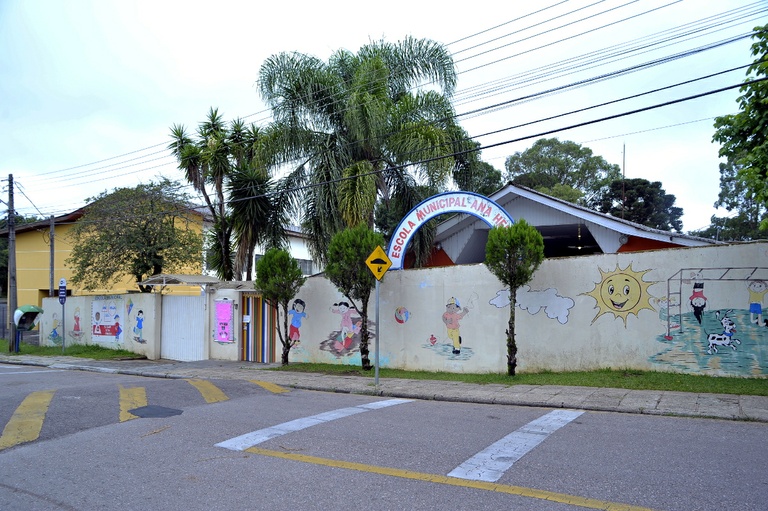 Projeto cria em Curitiba a Guarda Municipal Escolar Comunitária